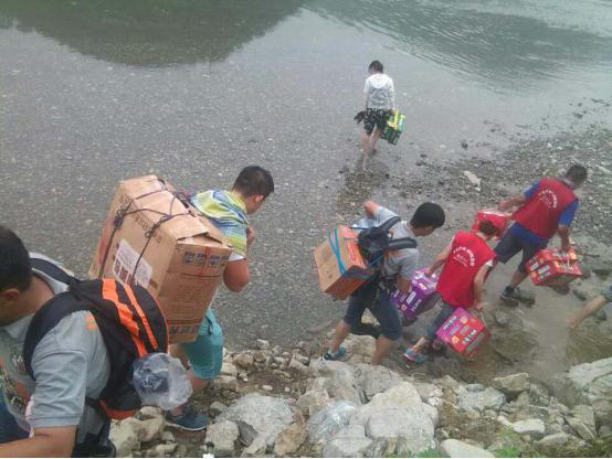 感动人物在行动