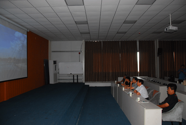 1503051350330484.gif 3评选现场.gif