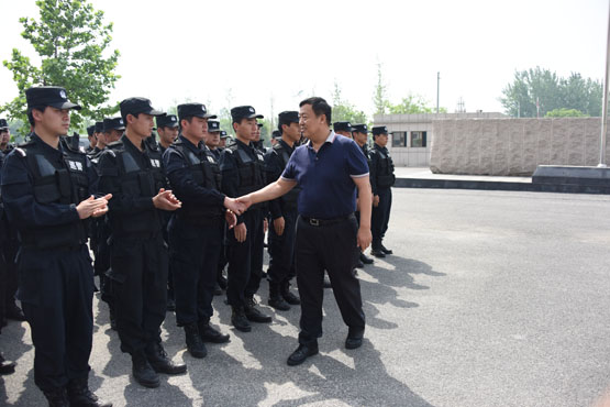 市委常委,政法委书记饶贵华到文安县调研指导工作