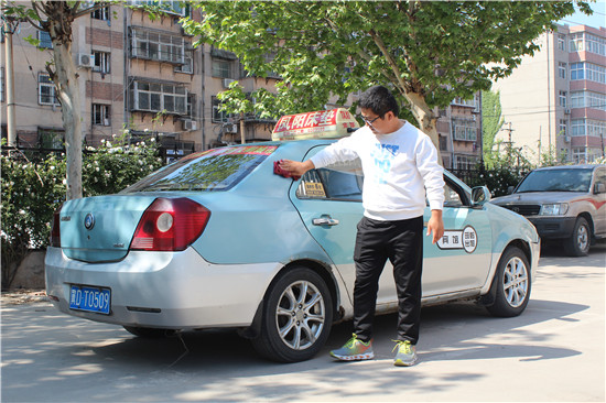 2107最美出租汽车司机候选人闫俊峰